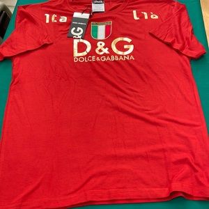 Dolce and Gabbana shirt for women/men, color red